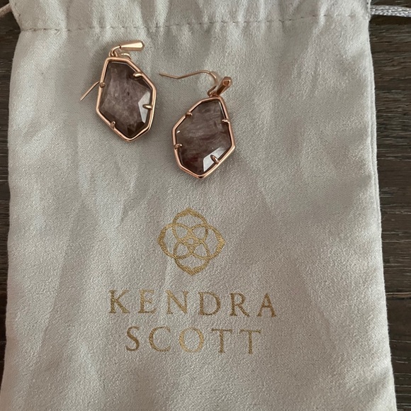 Kendra Scott Earrings - Picture 2 of 4